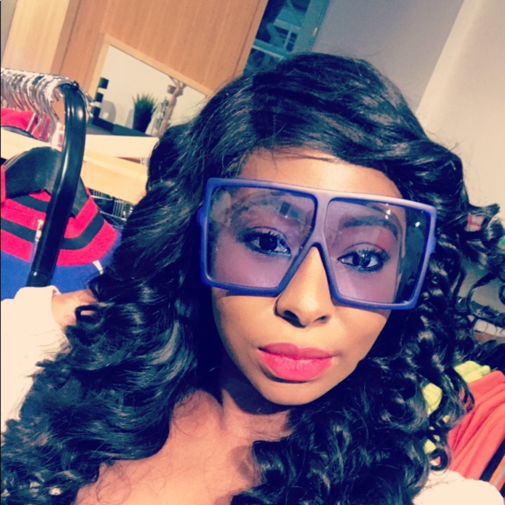 Oversized Same Colored Lens Square Sunglasses